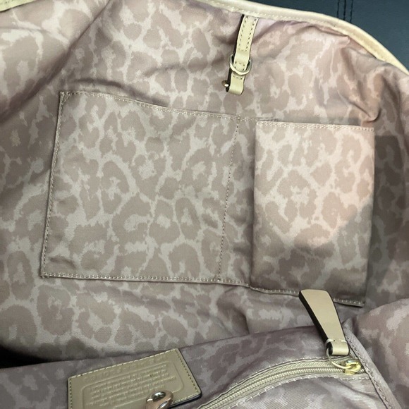 Coach F30963 Hadley Exotic Python Tan Leather Bag Tan Euc - Picture 12 of 12